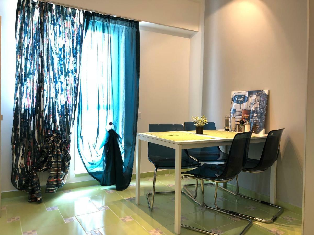 Green Apartment 6 Bukares Bagian luar foto