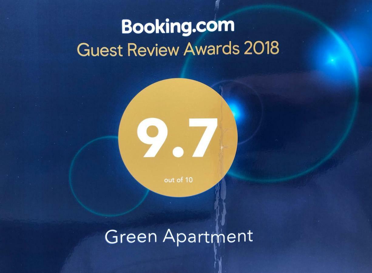 Green Apartment 6 Bukares Bagian luar foto